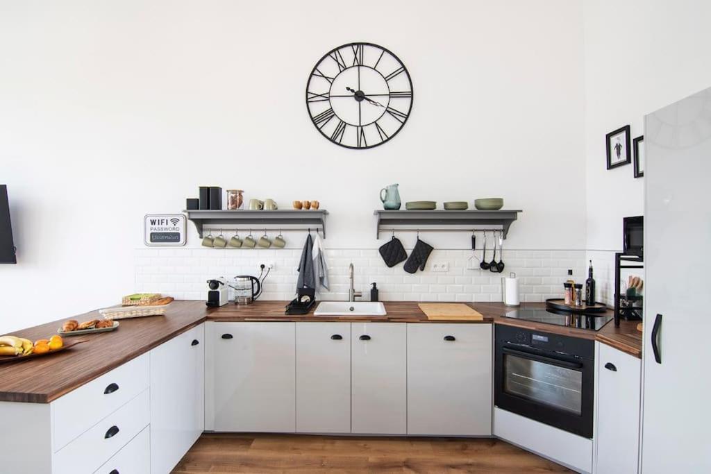 Treize Maison 3 Bed House In Centre Of Saint Severin Extérieur photo