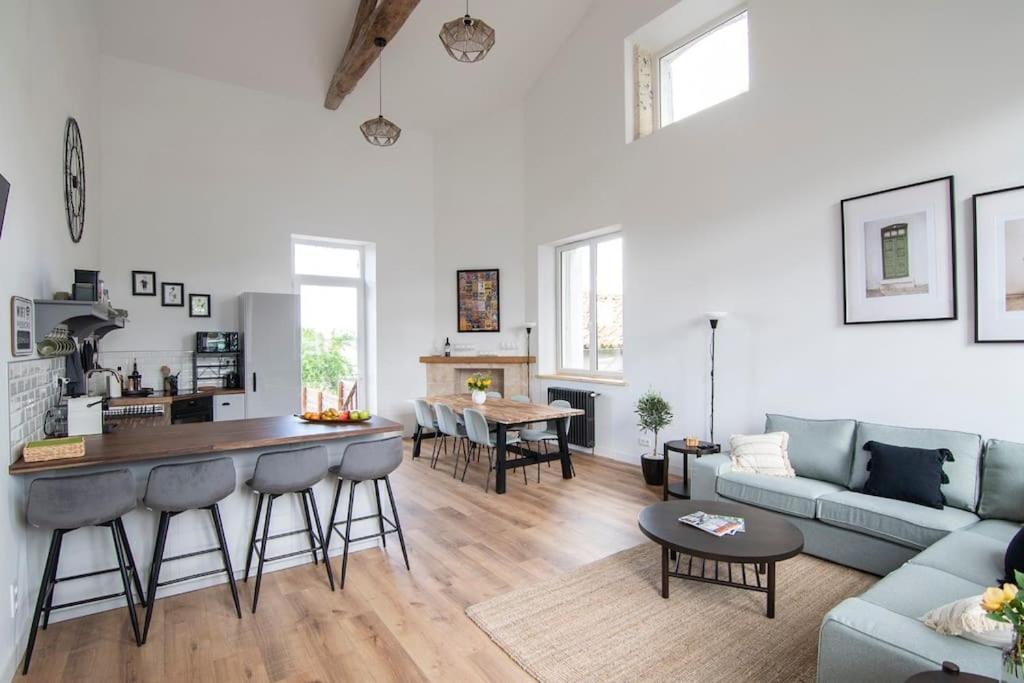 Treize Maison 3 Bed House In Centre Of Saint Severin Extérieur photo